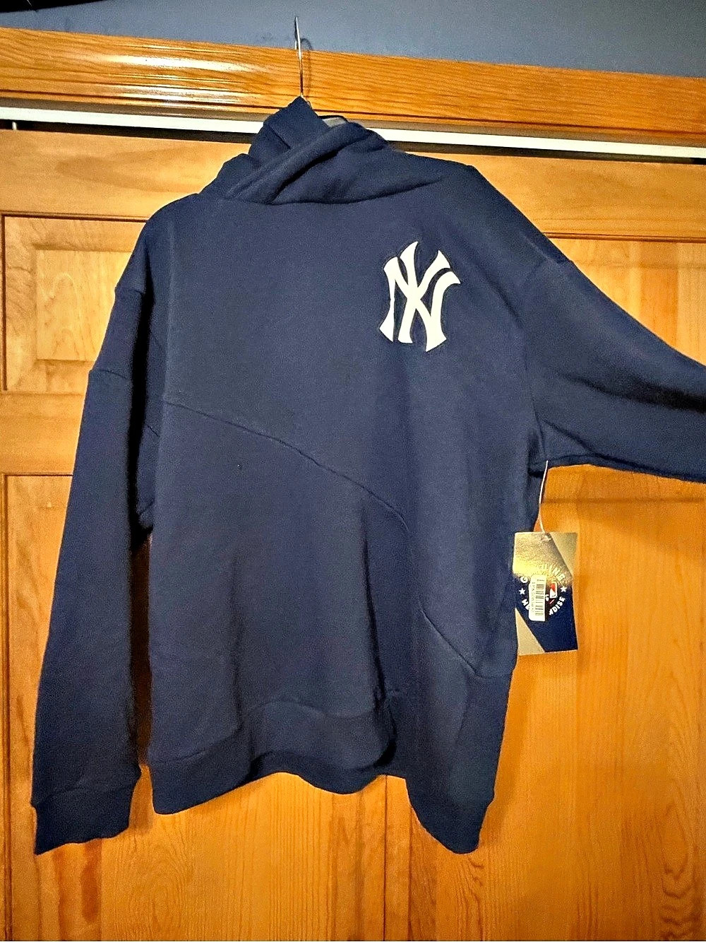 CSA Yankees Hoodie Blue Size Large NWT